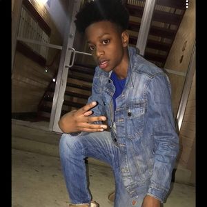 Meet your Posher, Malik